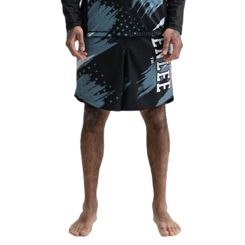 Kurze MMA Benlee Barnby