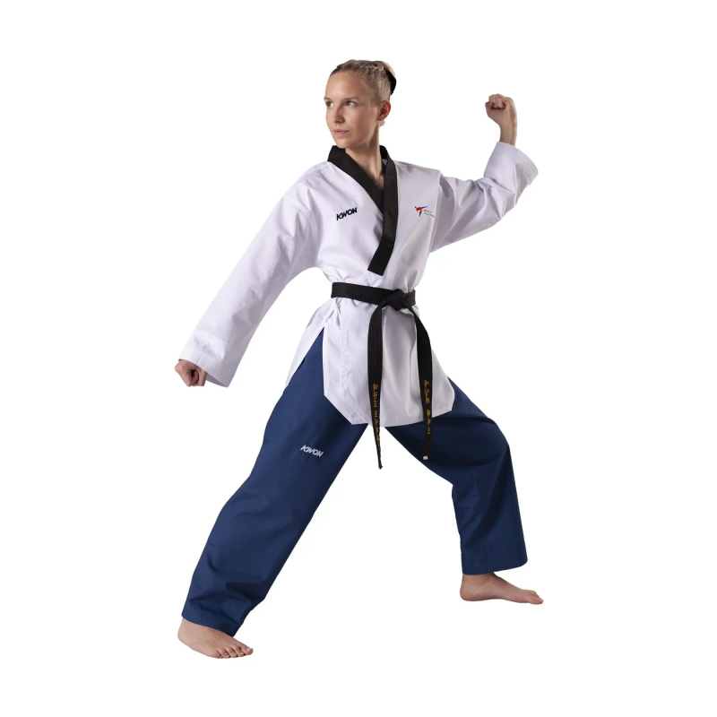 Karategi Damen Kwon Poomsae