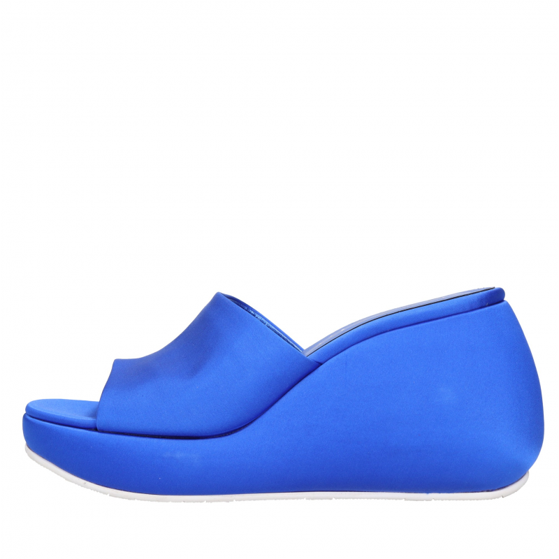 Blaue Casadei-Schuhe mit Absatz