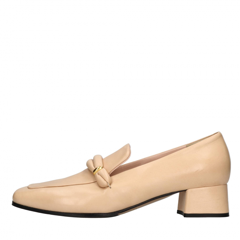 Lorena Paggi Niedrige Schuhe Beige