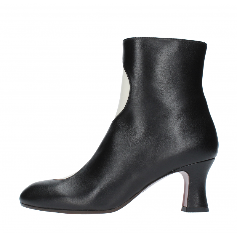 Chie Mihara Stiefel Beige-Schwarz
