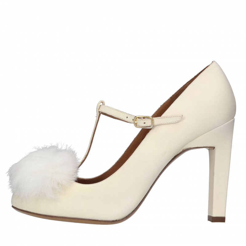 Chie Schuhe mit weiBem Absatz
