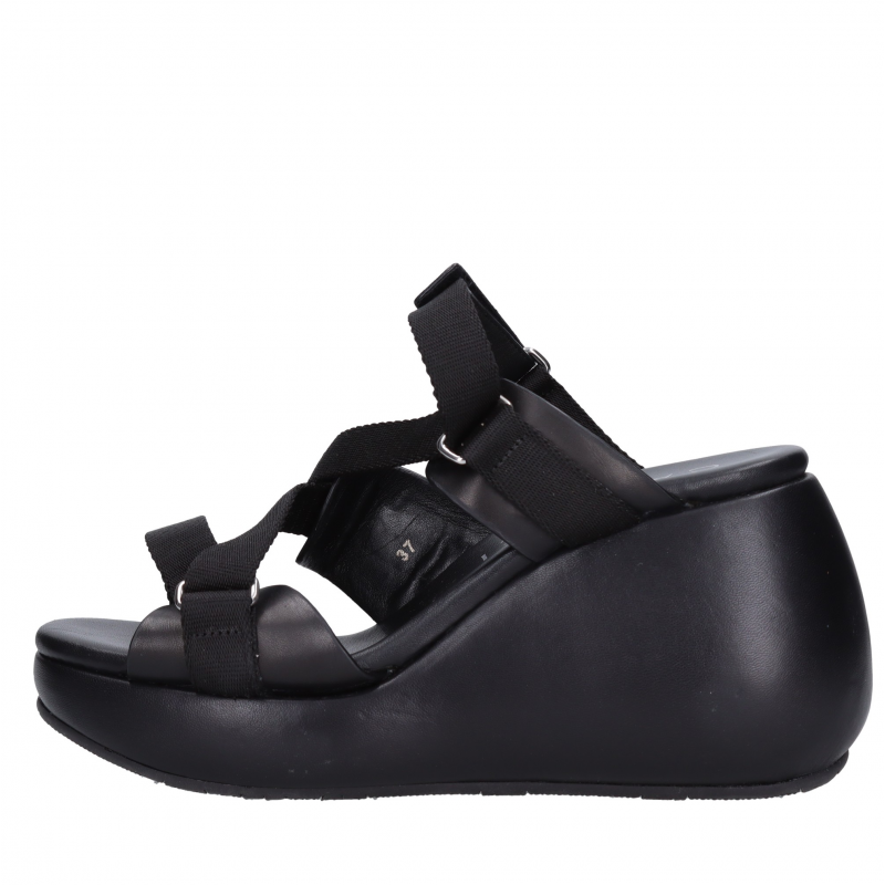 Schwarze Casadei-Schuhe mit Absatz