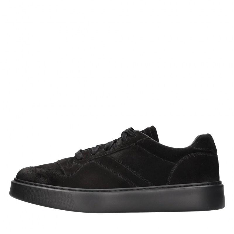 Doucals schwarze Turnschuhe