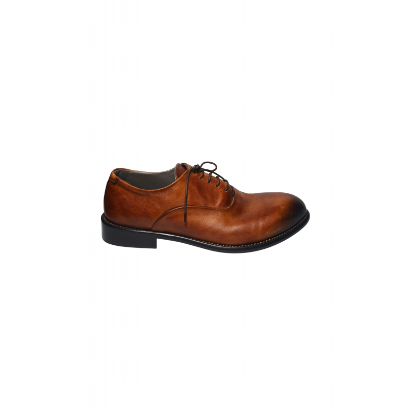 pb10142M9cvit215 Pollini Mann braunes Leder