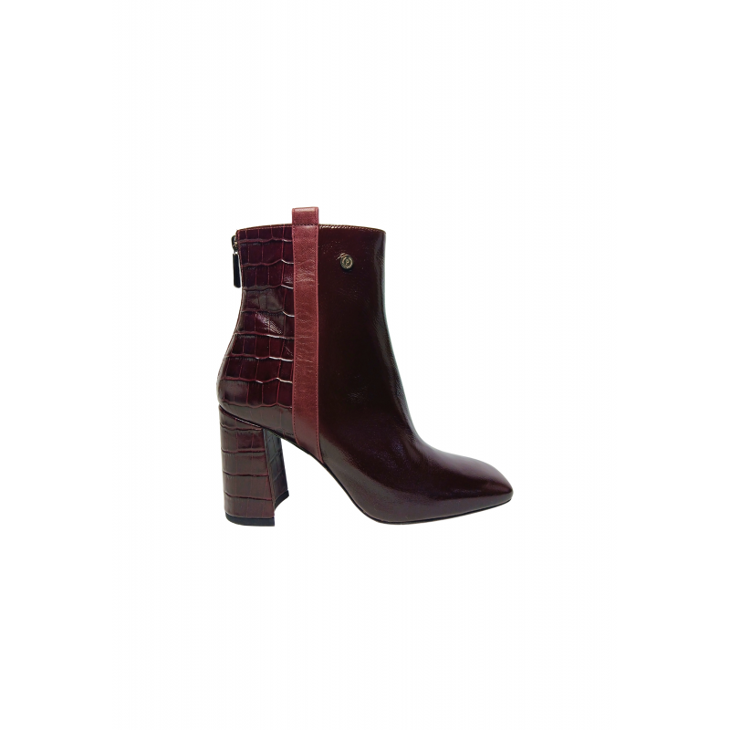 sa21178g9fknv55a Pollini Frau Nappa Bordeaux