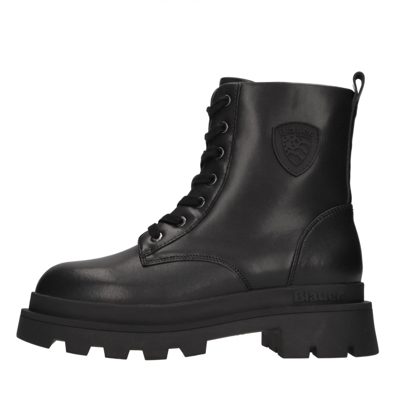 Blauer Stiefel schwarz
