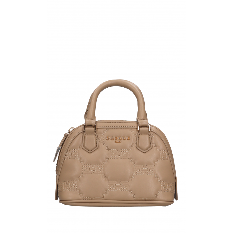 Gaelle Taschen. Ja.