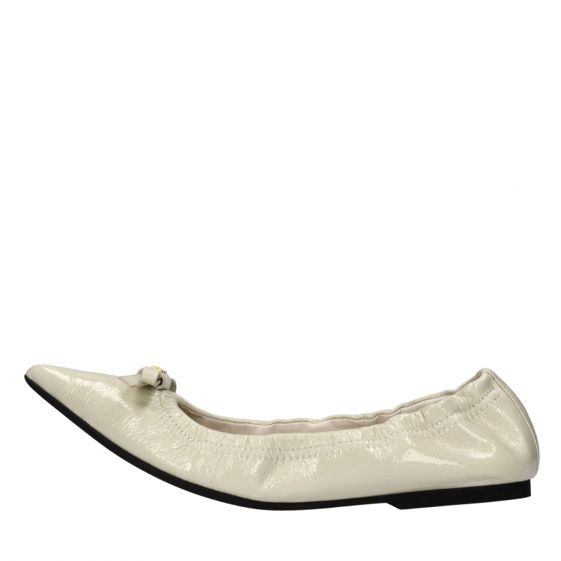 N°21 Niedrige Schuhe