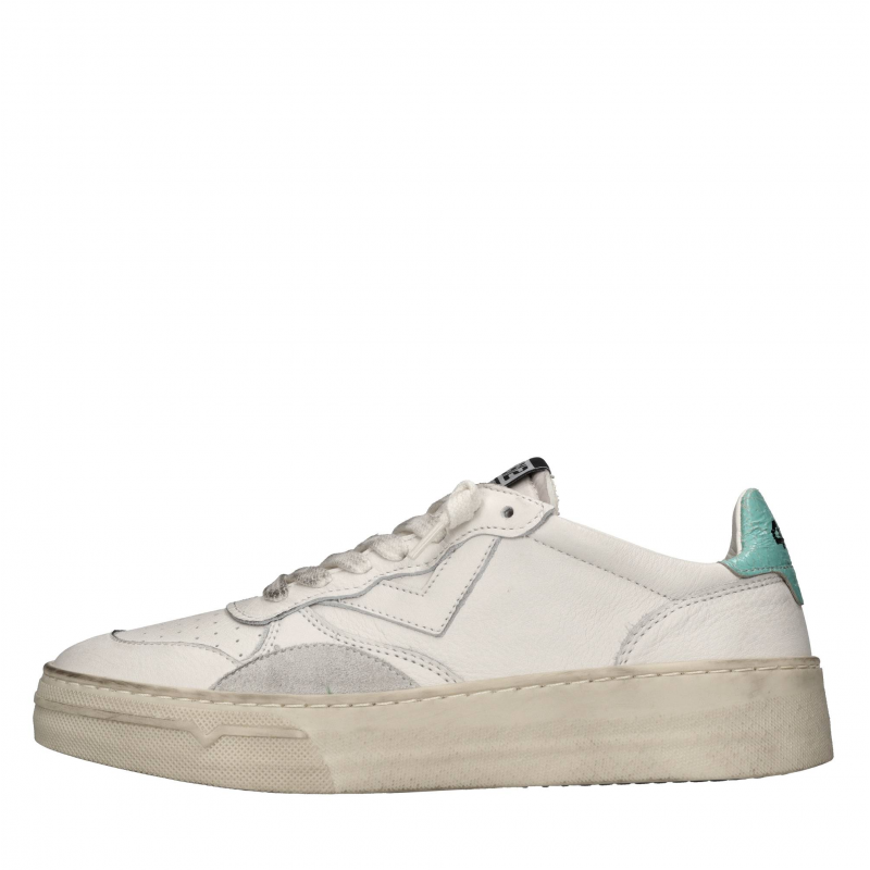 4b12 WeiBe Sneaker