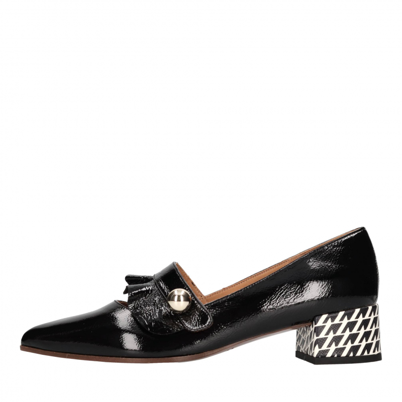 Chie Mihara Niedrig Schuhe Schwarz