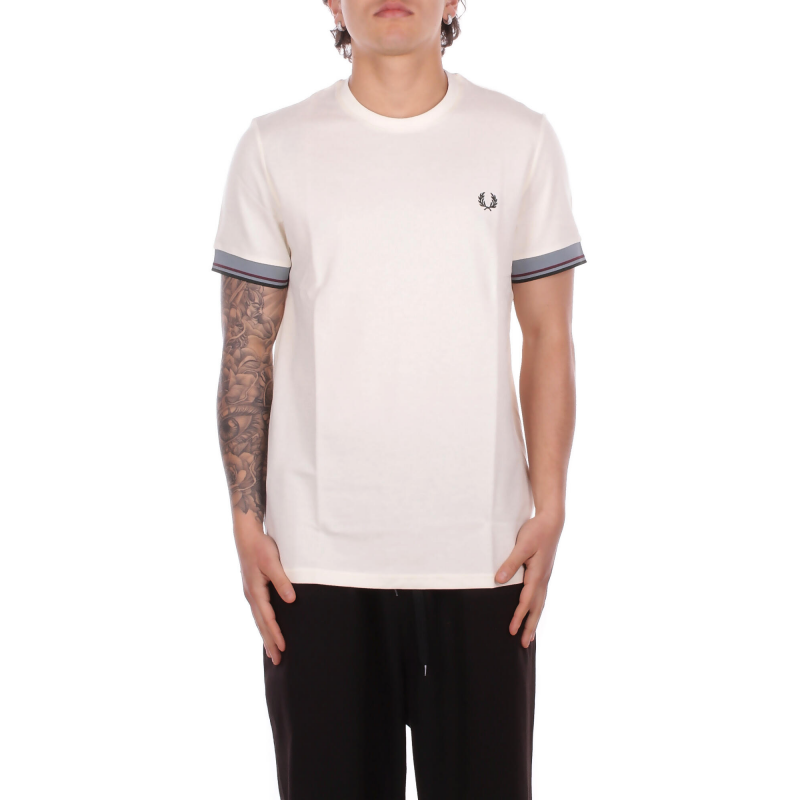 Fred Perry T-Shirt und Polo Ecru