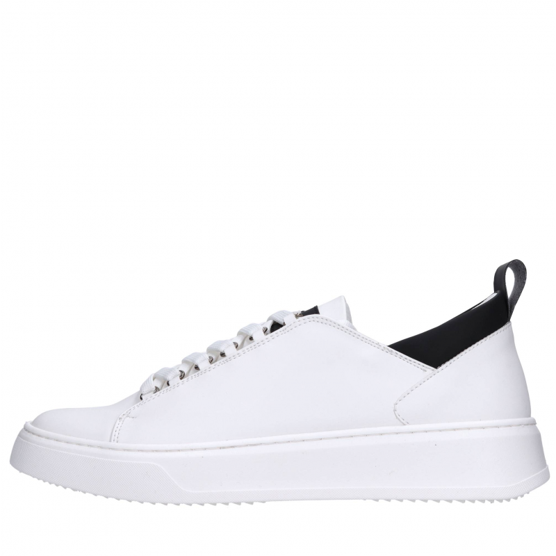 Paul Piierce WeiBe Sneaker