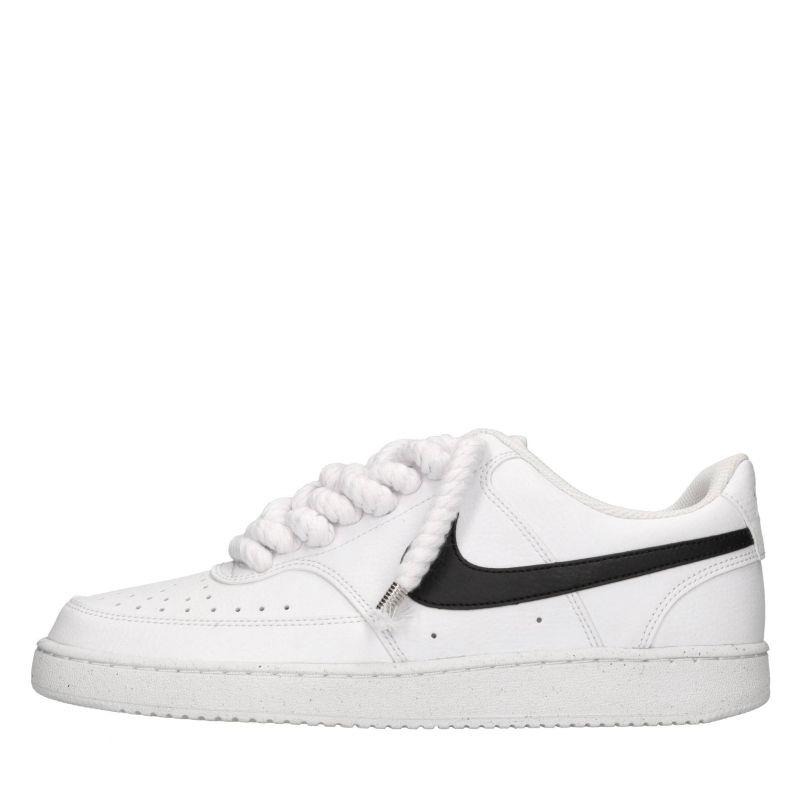 Nike Seddys WeiBe Sneaker