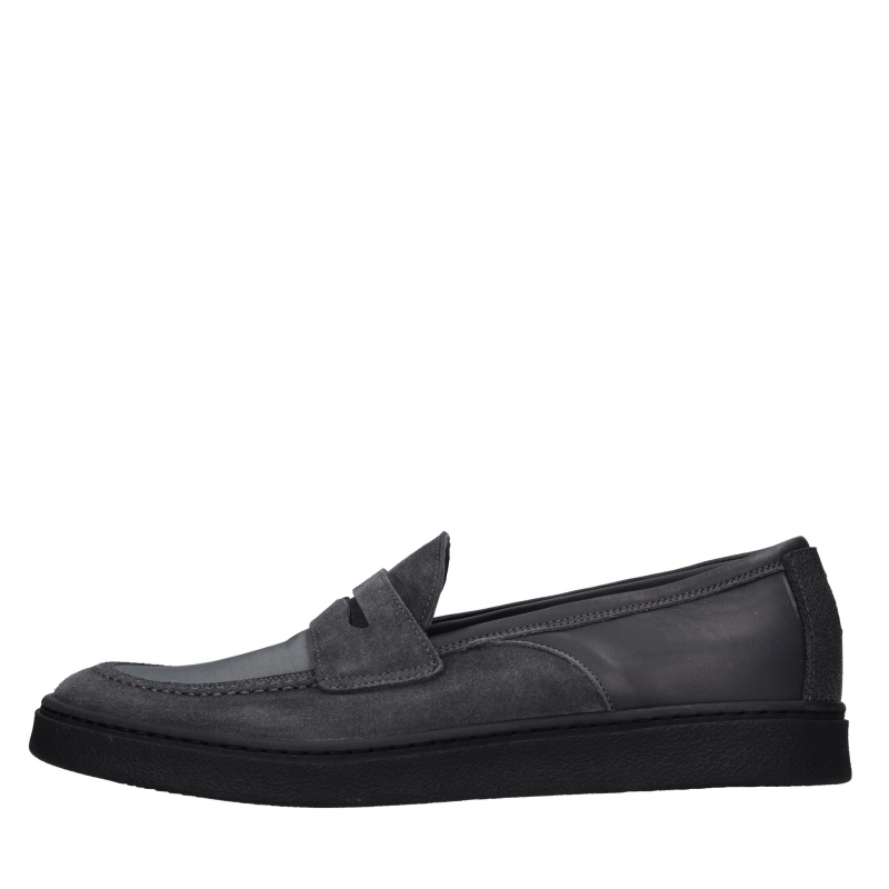 Pantanetti Niedrige Schuhe Grau