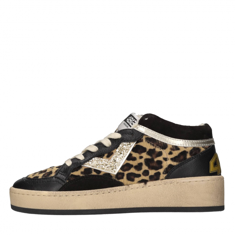 4b12 Tier Turnschuhe