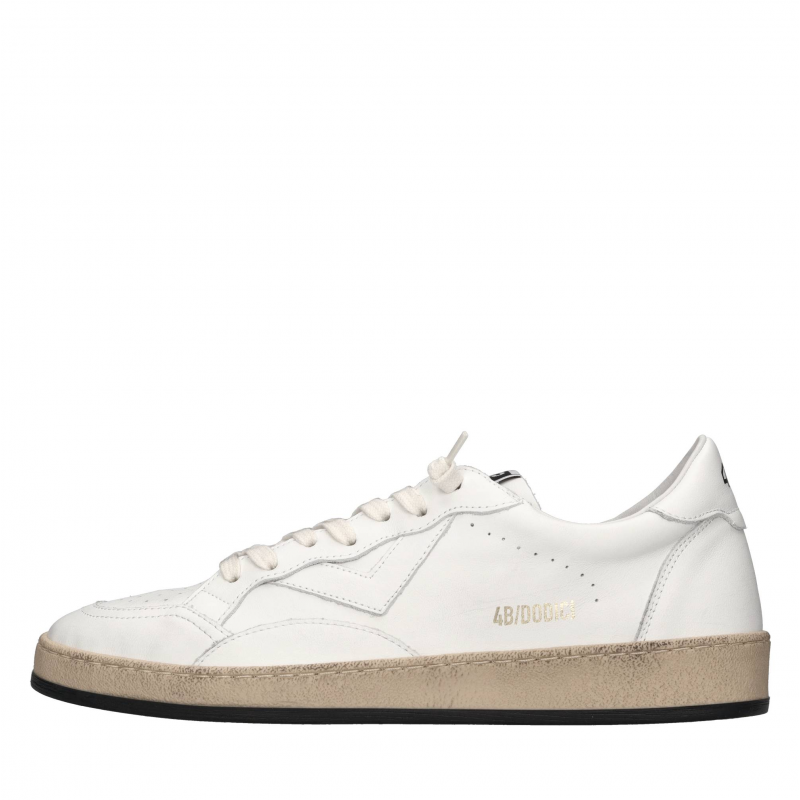 4b12 WeiBe Sneaker