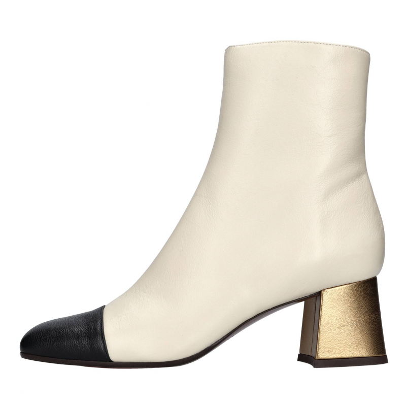Chie Mihara Beige