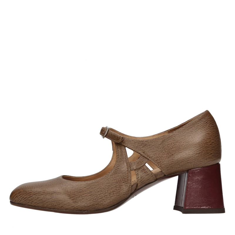 Chie Mihara Schuhe mit braunem Absatz