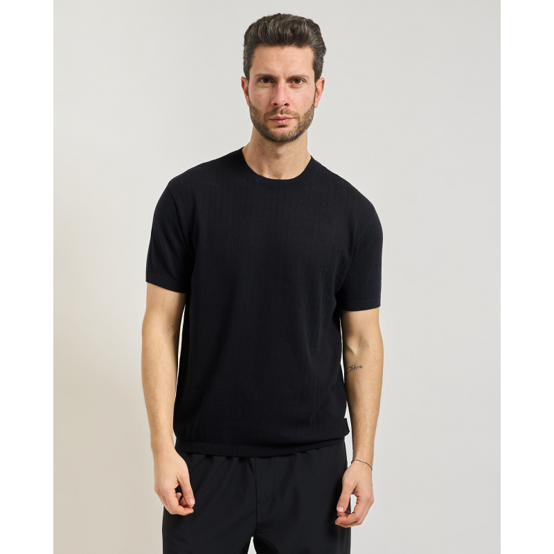 Armani Exchange T-Shirts und Blue Polo