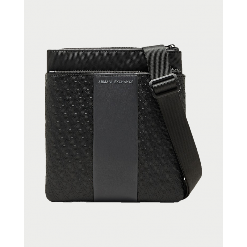 Armani Exchange Taschen. Schwarz
